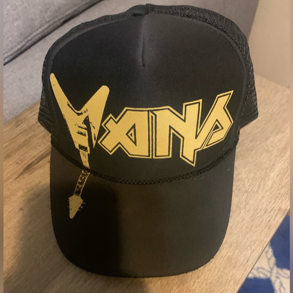 Vans off the wall Vtg Electric Guitar trucker SnapBack Hat